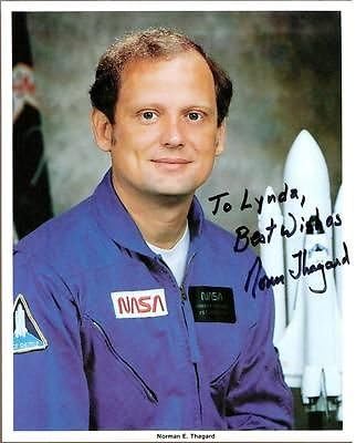 Norm Thagard, NASA, Astronaut, Aláírt & Feliratos 8 x 10 Színes Fotó, COA